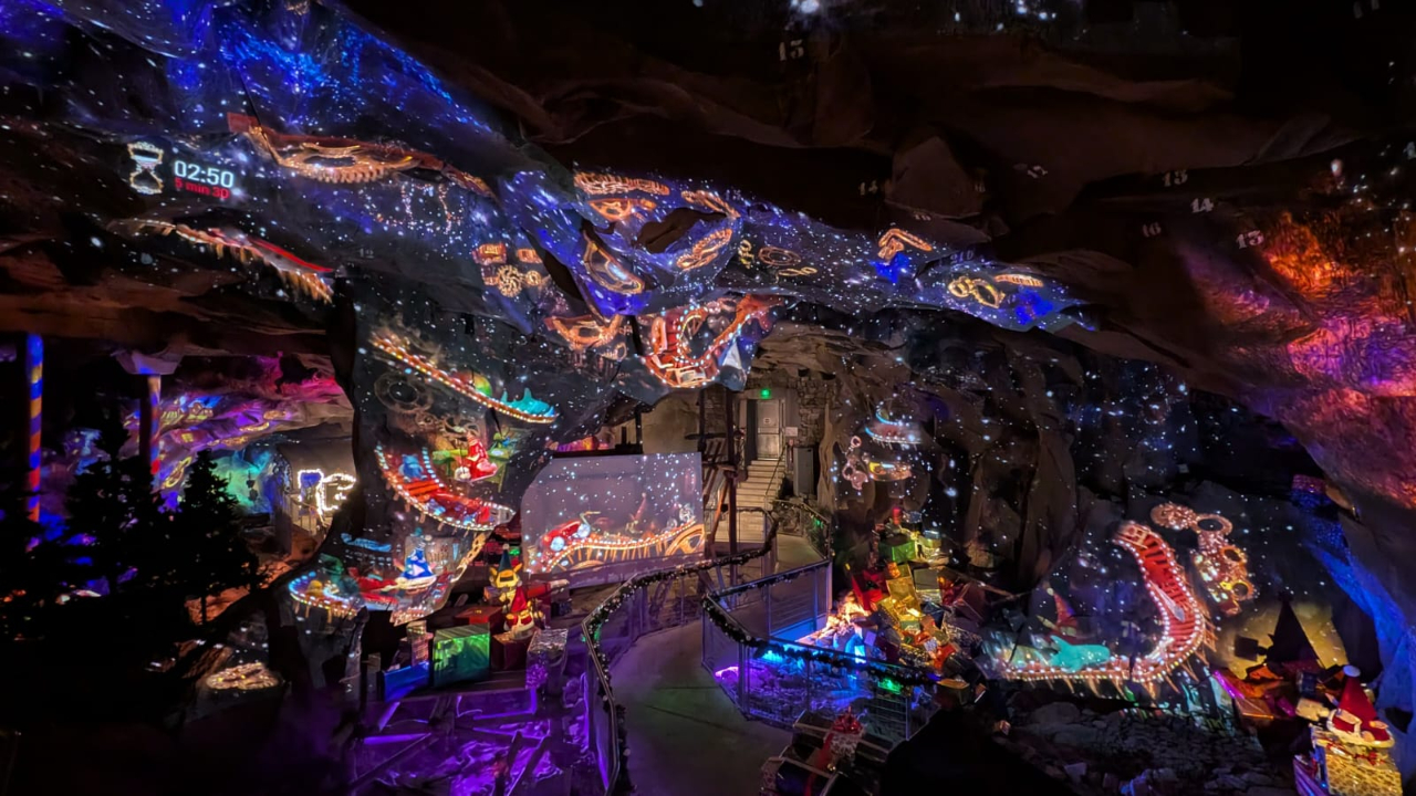 VIDÉO. Découvrez l'atelier du Père Noël à la Grotte de la Pierre de Volvic (63) VIDÉO. Découvrez l'atelier du Père Noël à la Grotte de la Pierre de Volvic (63)