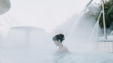 A Royat, un voyeur aurait filmé une nageuse dans les vestiaires de Royatonic