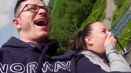 Au parc Le PAL, on a testé le Fjord Explorer... Et ça décoiffe ! (VIDÉO) Au parc Le PAL, on a testé le Fjord Explorer... Et ça décoiffe ! (VIDÉO)