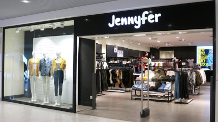 Auvergne : en liquidation, Jennyfer ferme ses magasins dans quelques jours Auvergne : en liquidation, Jennyfer ferme ses magasins dans quelques jours