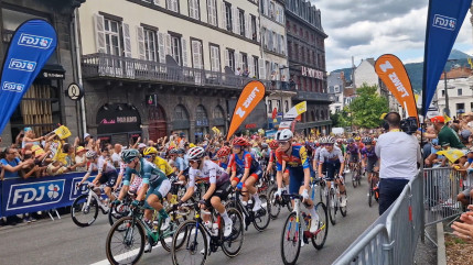 Clermont-Ferrand a accueilli sa deuxième étape du Tour de France Femmes (VIDÉO)