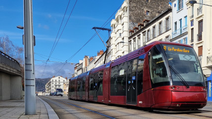 Clermont-Ferrand : apr&egrave;s trois semaines perturb&eacute;es, la ligne de tram reprend cette semaine