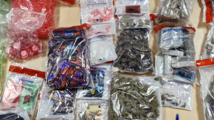 Clermont-Ferrand : deux interpellations et plusieurs kilogrammes de stupéfiants retrouvés dans un point de deal Clermont-Ferrand : deux interpellations et plusieurs kilogrammes de stupéfiants retrouvés dans un point de deal