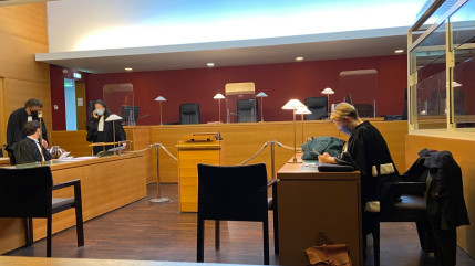 Clermont-Ferrand : il vend plus d’un kilo de cannabis pour faire plaisir à sa mère pour l’Aïd, la police le rattrape Clermont-Ferrand : il vend plus d’un kilo de cannabis pour faire plaisir à sa mère pour l’Aïd, la police le rattrape