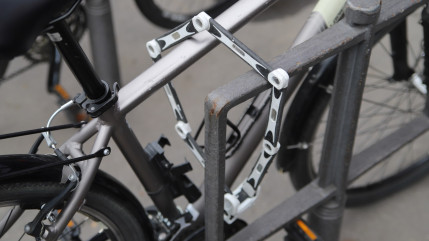 Clermont-Ferrand : son v&eacute;lo &eacute;lectrique vol&eacute;, une commer&ccedil;ante m&egrave;ne sa propre enqu&ecirc;te et le r&eacute;cup&egrave;re