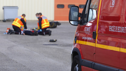 Clermont-Ferrand : un motard gri&egrave;vement bless&eacute; apr&egrave;s une collision avec une voiture