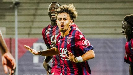 Clermont Foot-Grenoble : une première victoire qui mène vers les sommets (2-1)