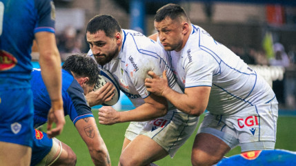 Clermont repart frustr&eacute; de Castres et se fait rattraper au classement