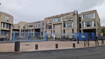 Deux frères jugés pour une bagarre à coups de couteau à Thiers : prison pour l'un, relaxe pour l'autre