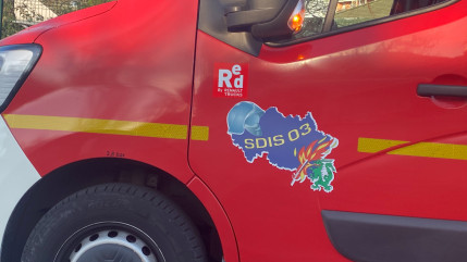 Montluçon : deux ados arrêtés pour l'incendie de cinq véhicules de l'APAJH 03 Montluçon : deux ados arrêtés pour l'incendie de cinq véhicules de l'APAJH 03