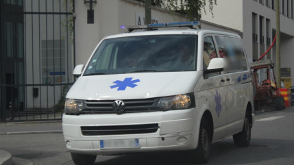 Issoire : un ambulancier pris pour cible devant l&rsquo;h&ocirc;pital Paul-Ardier