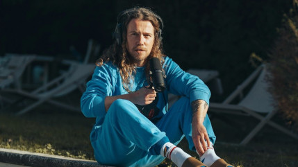 Julien Doré s'inspire de Lady Gaga pour la promotion de son nouvel album