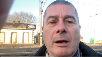 "Les vaches vont plus vite que nous" : les voyageurs du Paris-Clermont encore retardés ce vendredi "Les vaches vont plus vite que nous" : les voyageurs du Paris-Clermont encore retardés ce vendredi