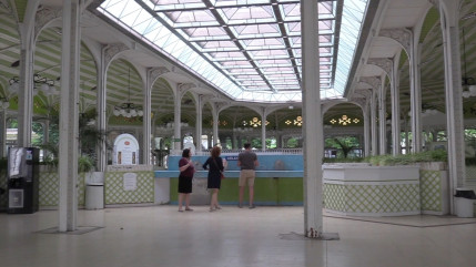 Manque de personnel, soins reportés... Les curistes s'agacent à Vichy Manque de personnel, soins reportés... Les curistes s'agacent à Vichy