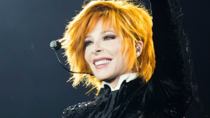 Mylène Farmer retrouve son public au cinéma dans "Nevermore le film" Mylène Farmer retrouve son public au cinéma dans "Nevermore le film"