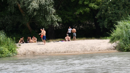 Puy-de-D&ocirc;me : baignade et activit&eacute;s nautiques interdites au plan d&rsquo;eau des Prades