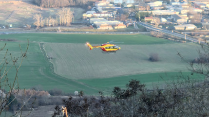 Puy-de-D&ocirc;me : un motard gri&egrave;vement bless&eacute; dans un accident avec une voiture