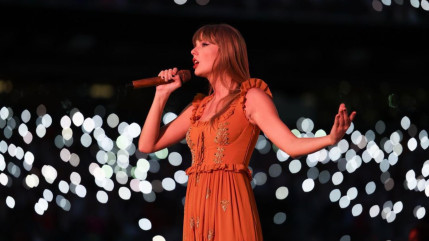 Taylor Swift : ses fans parisiens fustigent les travaux du RER A pour ses shows à La Défense Arena Taylor Swift : ses fans parisiens fustigent les travaux du RER A pour ses shows à La Défense Arena
