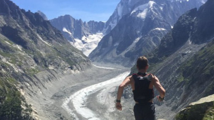 Un Puyd&ocirc;mois r&eacute;alise l&rsquo;exploit : Julien Veysseyre devient le premier amput&eacute; tibial &agrave; terminer l&rsquo;UTMB