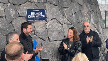 Zénith de Cournon-d’Auvergne : l'esplanade Johnny Hallyday inaugurée en présence de Laura Smet