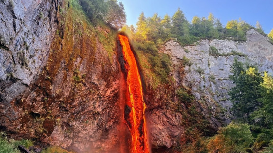 Cascade de lave, toit au Michelin, Six Nations &agrave; Issoire... la p&ecirc;che aux poissons d'avril est bonne en Auvergne