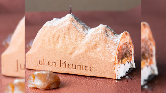 Ce p&acirc;tissier de Vichy transforme la Cha&icirc;ne des Puys en b&ucirc;che de No&euml;l (VID&Eacute;O)