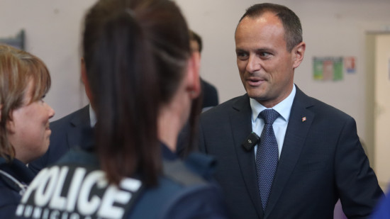 Policiers arm&eacute;s, IA et bornes d'appel... Julien Bony pr&eacute;sente le "bouclier de s&eacute;curit&eacute;" de Clermont-Ferrand
