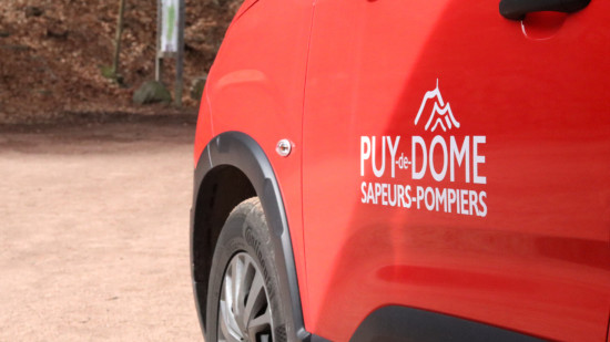 Pr&egrave;s de Clermont-Ferrand, un automobiliste perd la vie apr&egrave;s avoir percut&eacute; un poids lourd