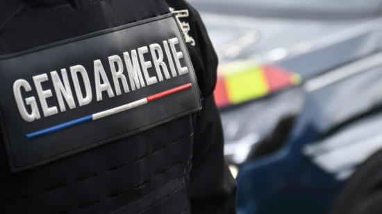 Puy-de-D&ocirc;me : deux personnalit&eacute;s politiques cibl&eacute;es par un v&eacute;hicule b&eacute;lier &agrave; Crevant-Laveine