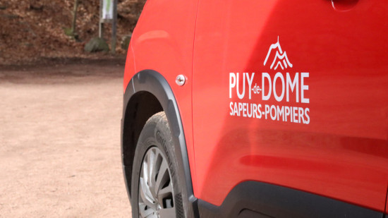 Puy-de-D&ocirc;me : un adolescent &agrave; moto fractur&eacute; dans un choc avec une voiture