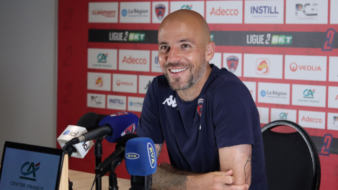 Clermont Foot 63 : la dernière interview (arrosée) de Johan Gastien, la légende Clermont Foot 63 : la dernière interview (arrosée) de Johan Gastien, la légende