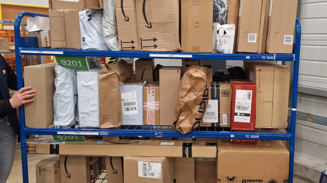 Dans le Puy-de-Dôme, la Poste va livrer plus d'1,4 million de colis pour Noël Dans le Puy-de-Dôme, la Poste va livrer plus d'1,4 million de colis pour Noël