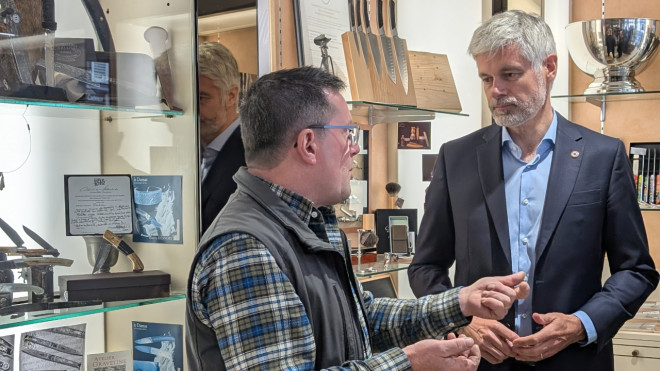 Entre subvention et illuminations, la coutellerie de Thiers re&ccedil;oit le soutien de la R&eacute;gion