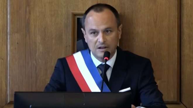 Julien Bony officiellement élu maire de Clermont-Ferrand ce vendredi Julien Bony officiellement élu maire de Clermont-Ferrand ce vendredi