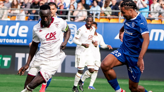 Le CF63 passe pr&egrave;s de l&rsquo;exploit mais craque contre l&rsquo;ESTAC, leader de Ligue 2