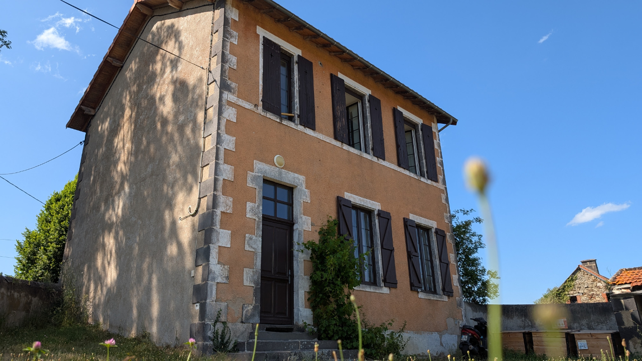 Dans cette nouvelle école du Puy-de-Dôme, les enfants apprennent d'une manière différente