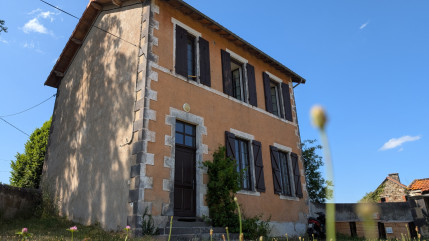 Dans cette nouvelle école du Puy-de-Dôme, les enfants apprennent d'une manière différente