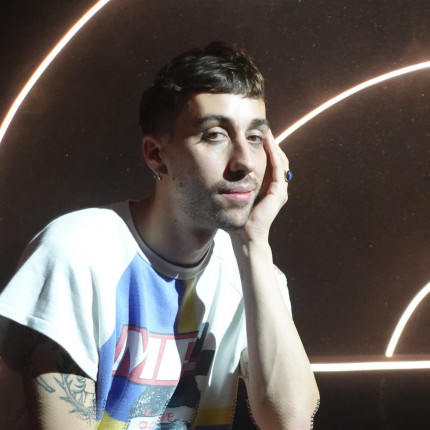 Hugo Bardin alias Paloma : "Je suis une figure féminine mais pas une femme quand je suis en drag ! " Hugo Bardin alias Paloma : "Je suis une figure féminine mais pas une femme quand je suis en drag ! "