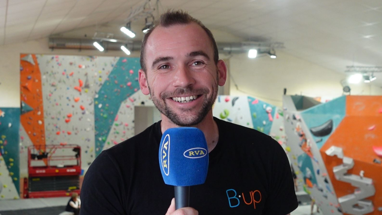 ESCAPADES EN AUVERGNE - Jusqu'au sommet avec B’Up ESCAPADES EN AUVERGNE - Jusqu'au sommet avec B’Up