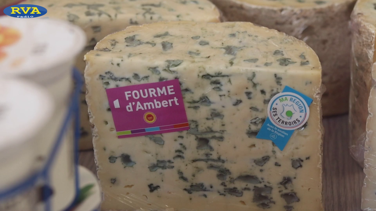 ESCAPADES EN AUVERGNE - La Fourme d'Ambert sur la route des fromages AOP d'Auvergne (Épisode 1) ESCAPADES EN AUVERGNE - La Fourme d'Ambert sur la route des fromages AOP d'Auvergne (Épisode 1)