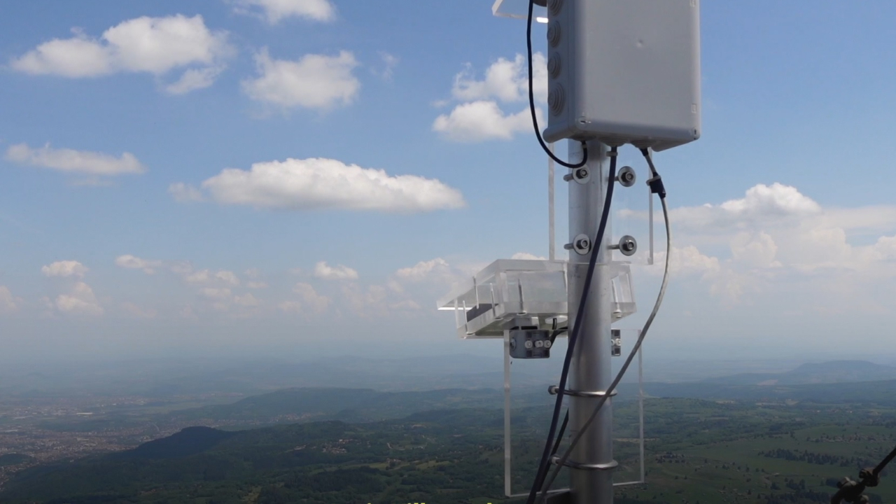 ESCAPADES EN AUVERGNE - Le Chalet d'observation, la science au sommet du Puy-de-Dôme ESCAPADES EN AUVERGNE - Le Chalet d'observation, la science au sommet du Puy-de-Dôme