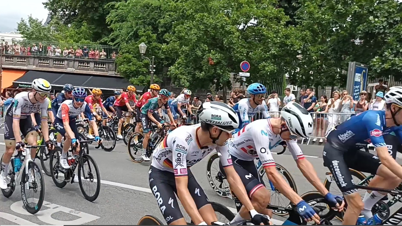 REPORTAGE - L’Auvergne voit la vie en jaune pour le Tour de France