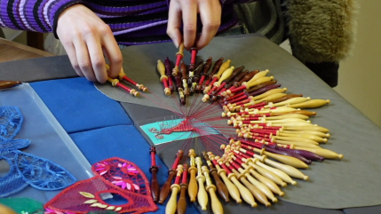 ESCAPADES EN AUVERGNE - L'Hôtel de la dentelle, un lieu d'expositions et de formation à Brioude ESCAPADES EN AUVERGNE - L'Hôtel de la dentelle, un lieu d'expositions et de formation à Brioude