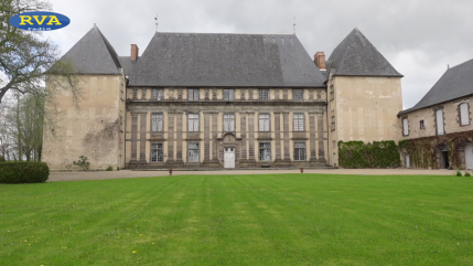 ESCAPADES EN AUVERGNE - Le Château d'Effiat (63), un monument royal unique en Auvergne