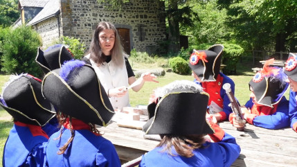 ESCAPADES EN AUVERGNE - Le Manoir de Veygoux, la Révolution Française sans prise de tête !
